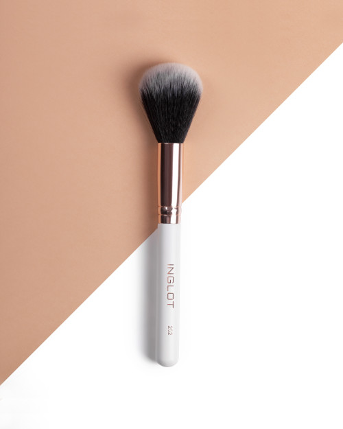 INGLOT PlayInn Makeup Brush 202 INGLOT PlayInn Makeup Brush 202