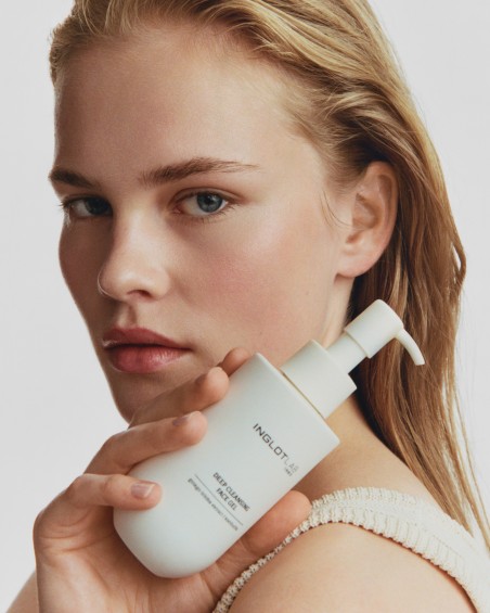 Gel de curățare pentru față Inglot Lab Deep Cleansing Face Gel